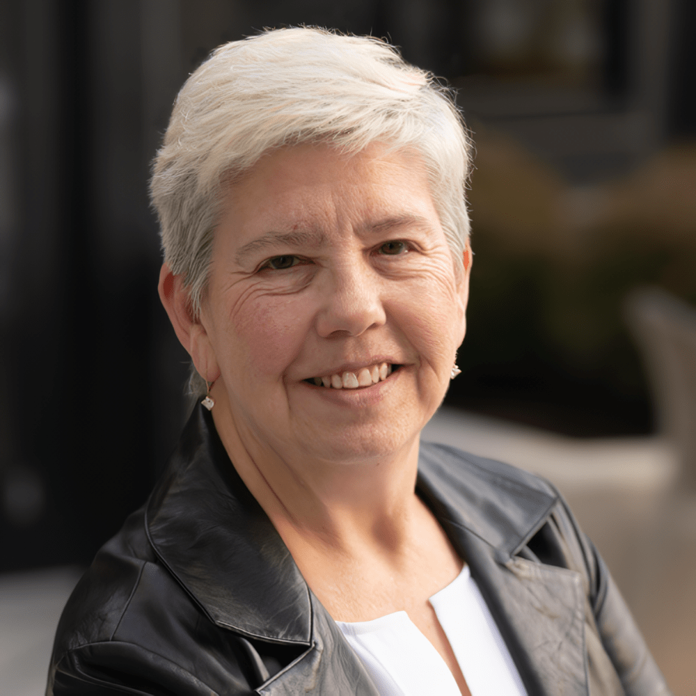 Brenda Trammelle Maryland Real Estate Agent Headshot