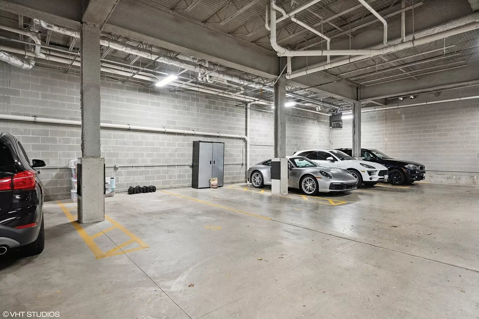 445 W Arlington, Unit 4W