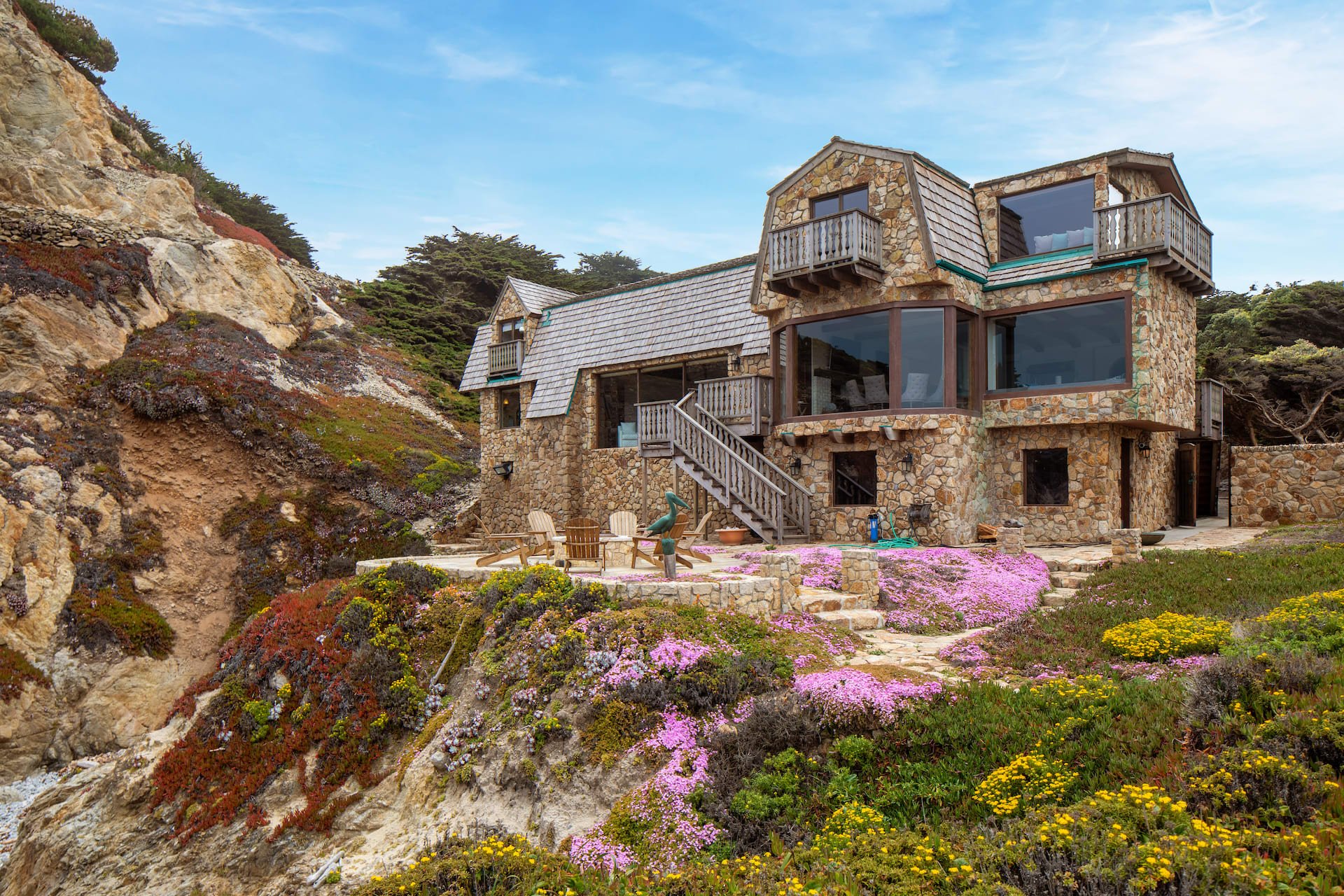 Carmel Highlands Luxury Rental - "Shiprock"