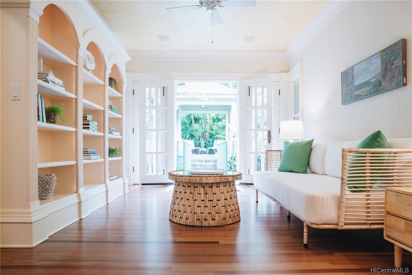 3320 Kahawalu Drive