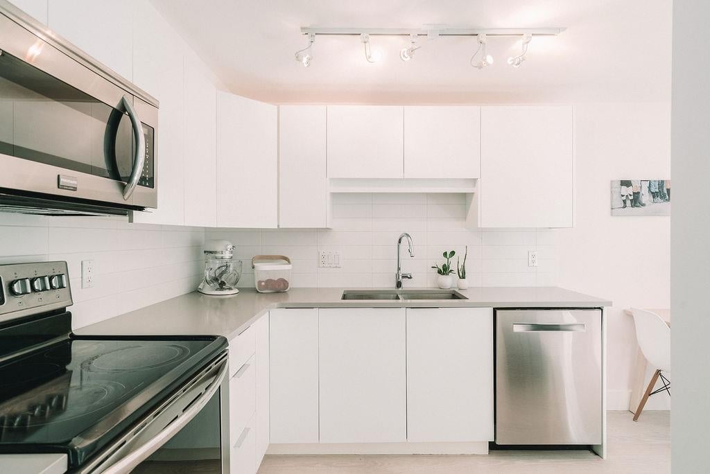 2-258 W 14th St