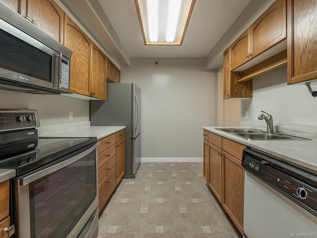 306-3969 Shelbourne St