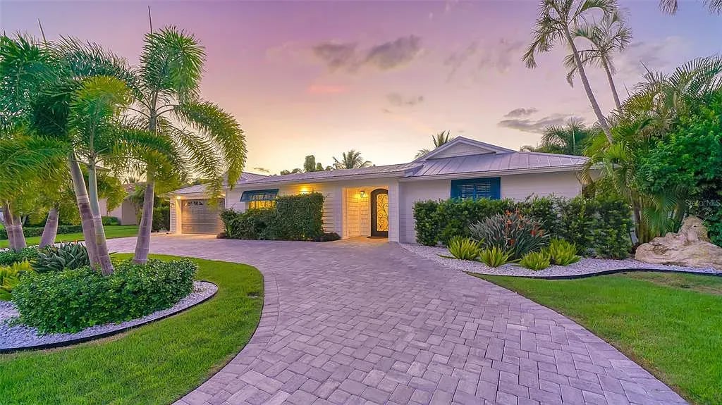 SOLD: 571 Ranger Lane, Longboat Key, FL