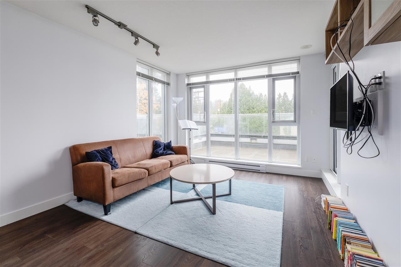 305-958 Ridgeway Ave
