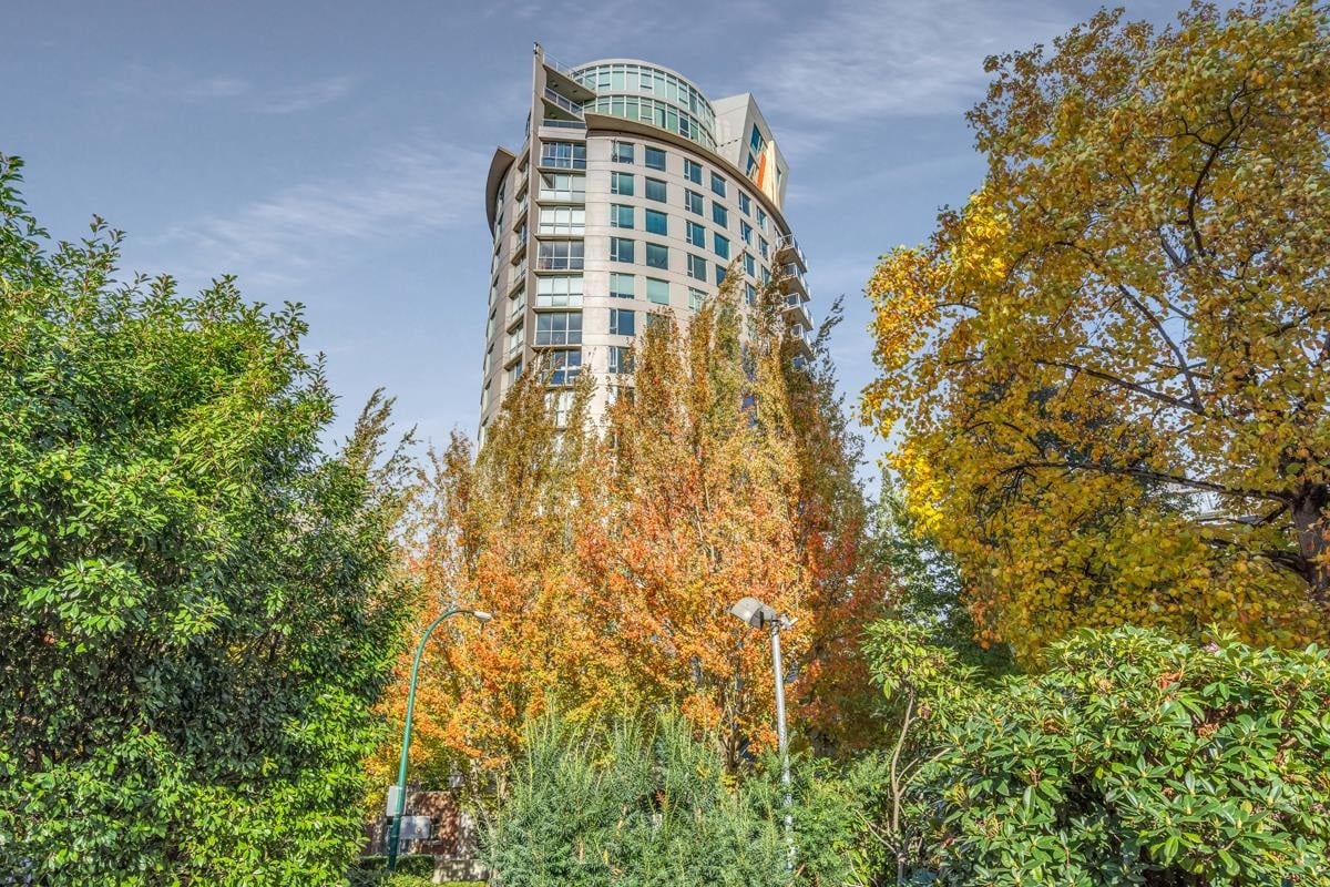 1605-1277 Nelson Street, Vancouver