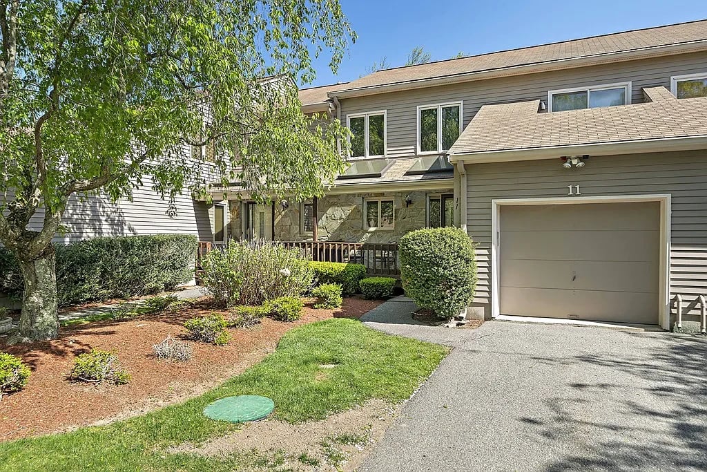 11 Larason Farm Rd #11