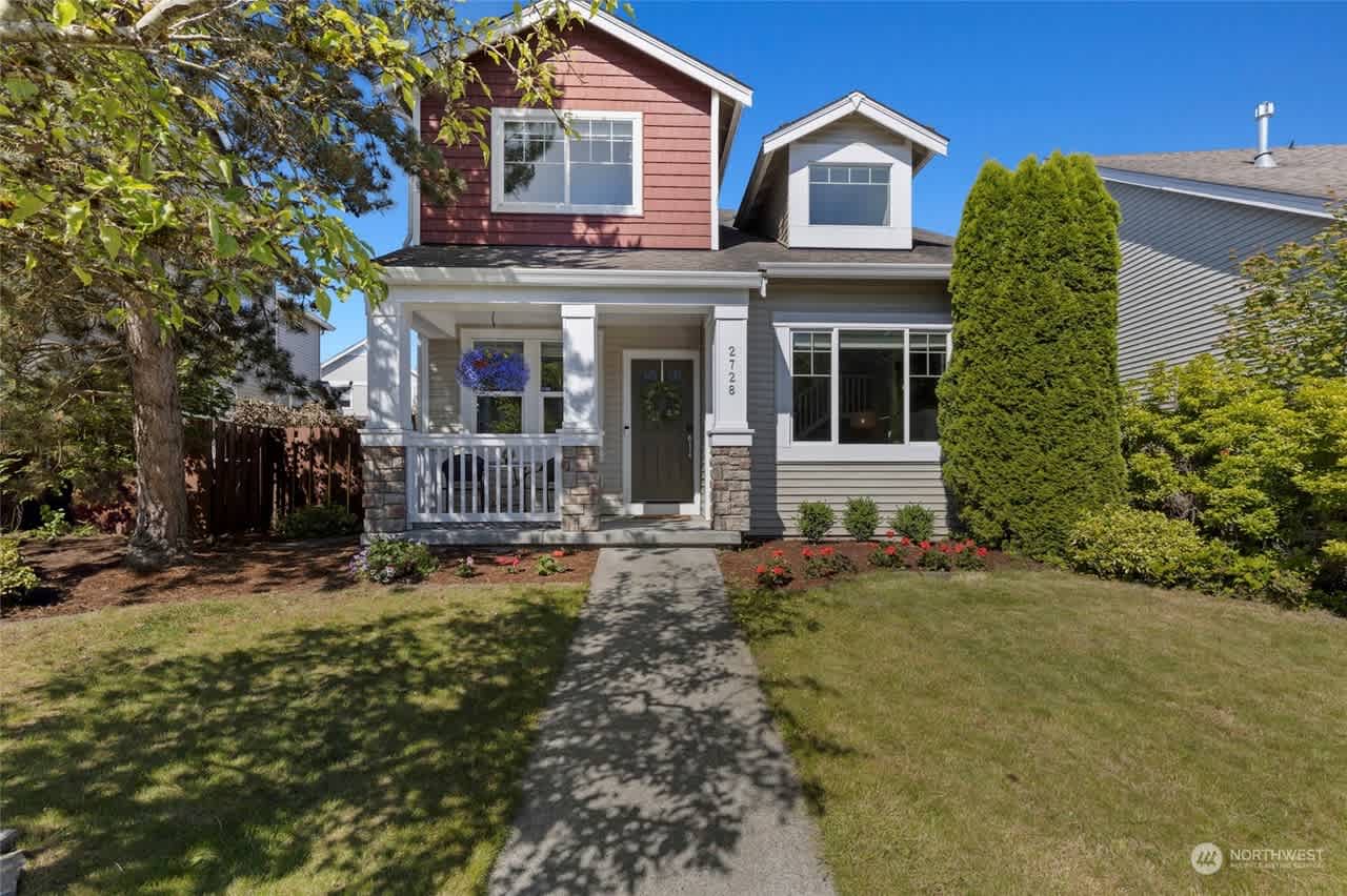2728 84th Dr NE