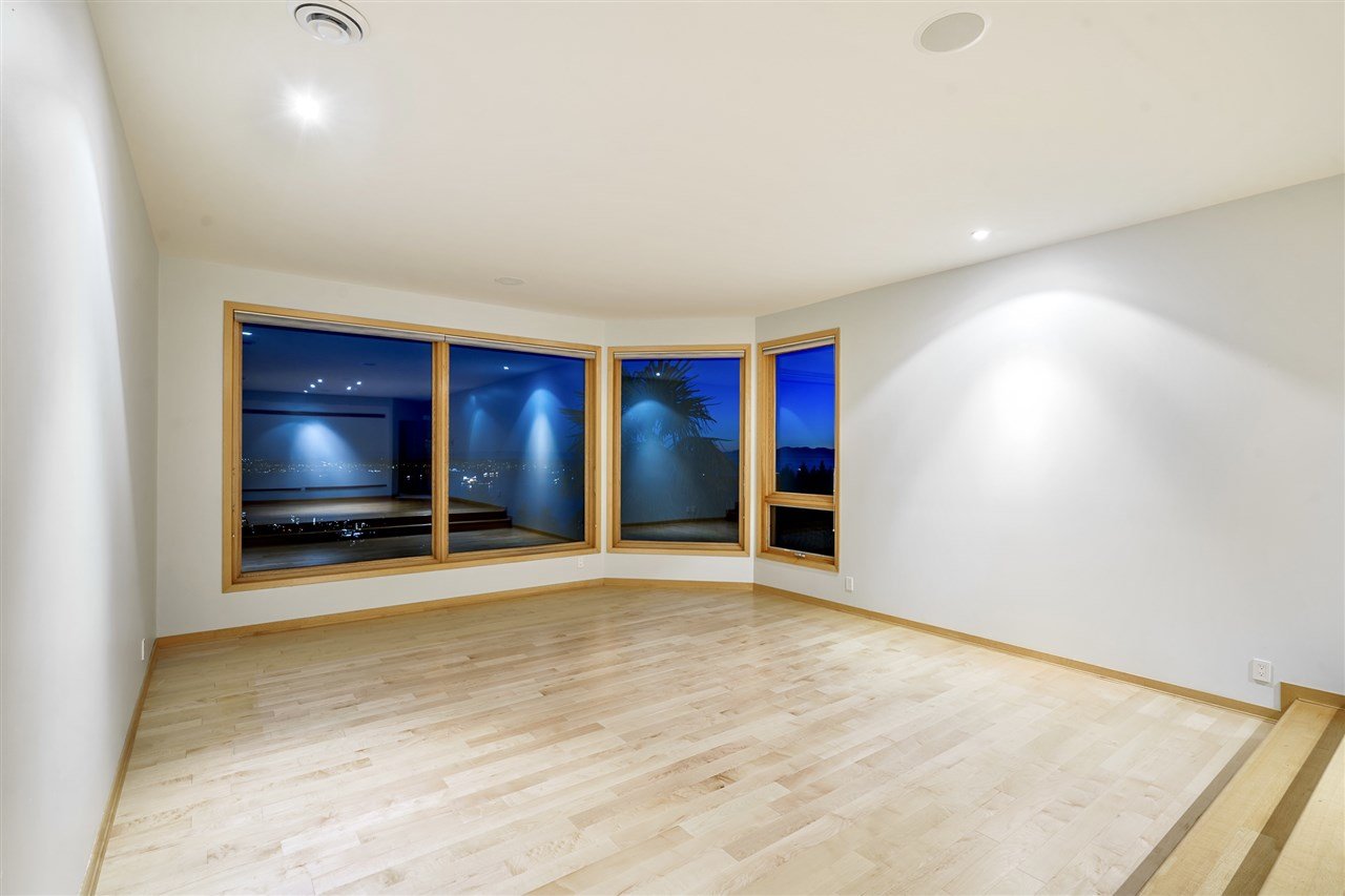 2536 Westhill Dr