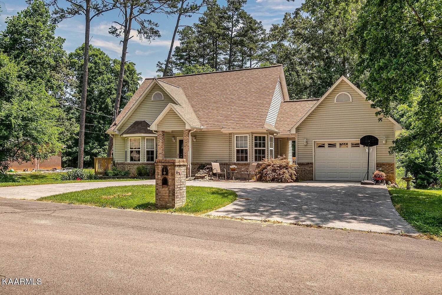1334 Pinehurst Rd