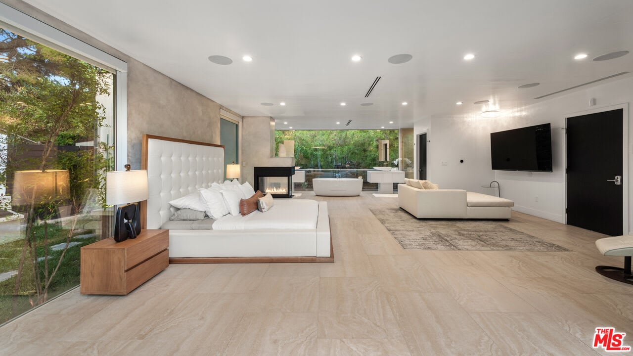 View Opulent