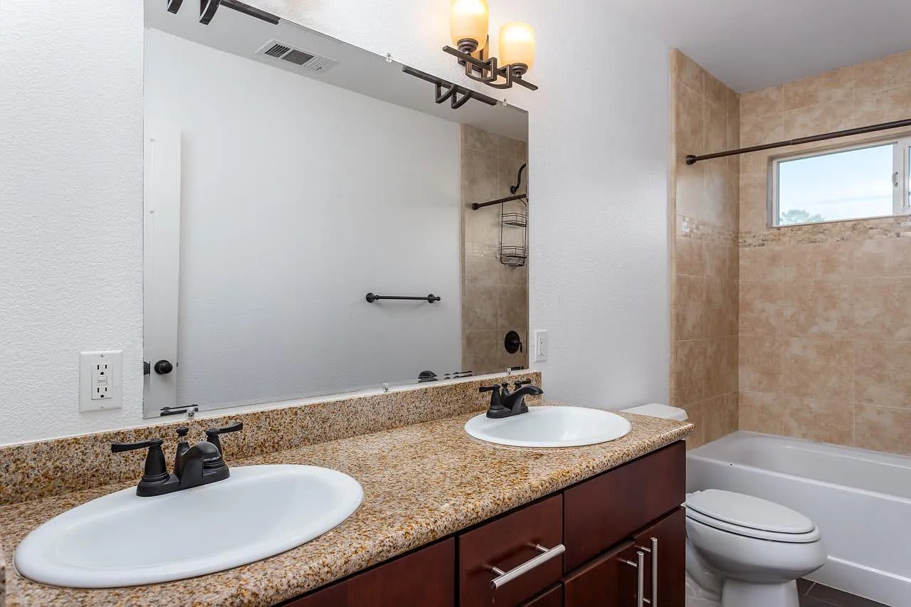 38 Cameo Ct