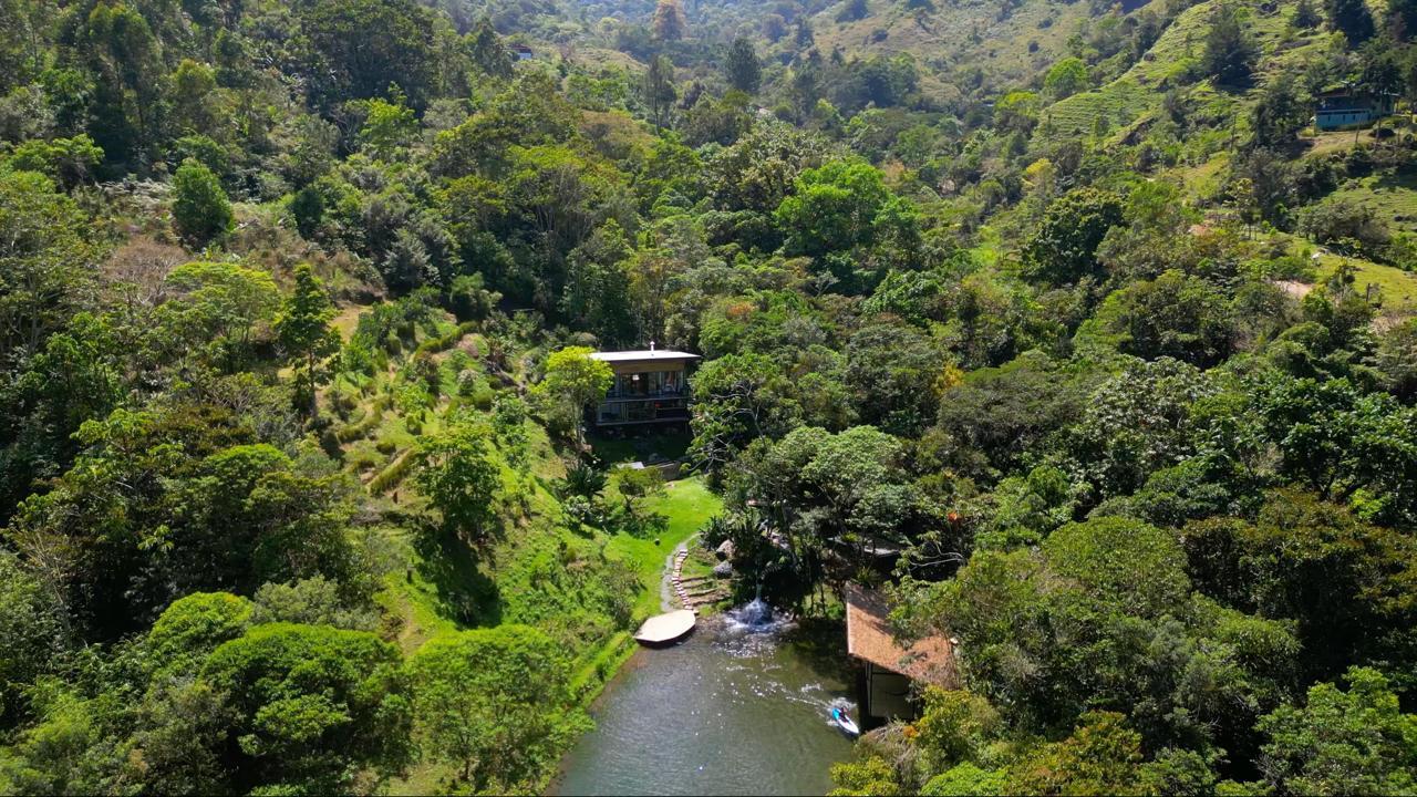 Private Lake Mountain Sanctuary, Perez Zeledon, San Jose