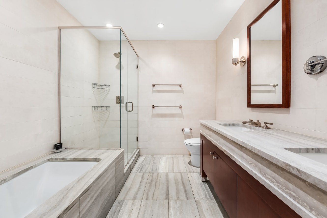80 Riverside Blvd, #4U