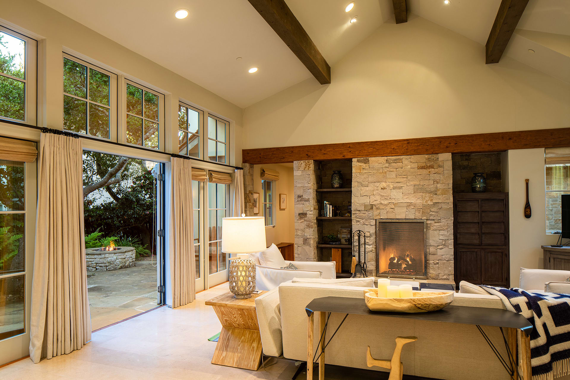 Immaculate by the Sea - Monte Verde & 13th SW Corner