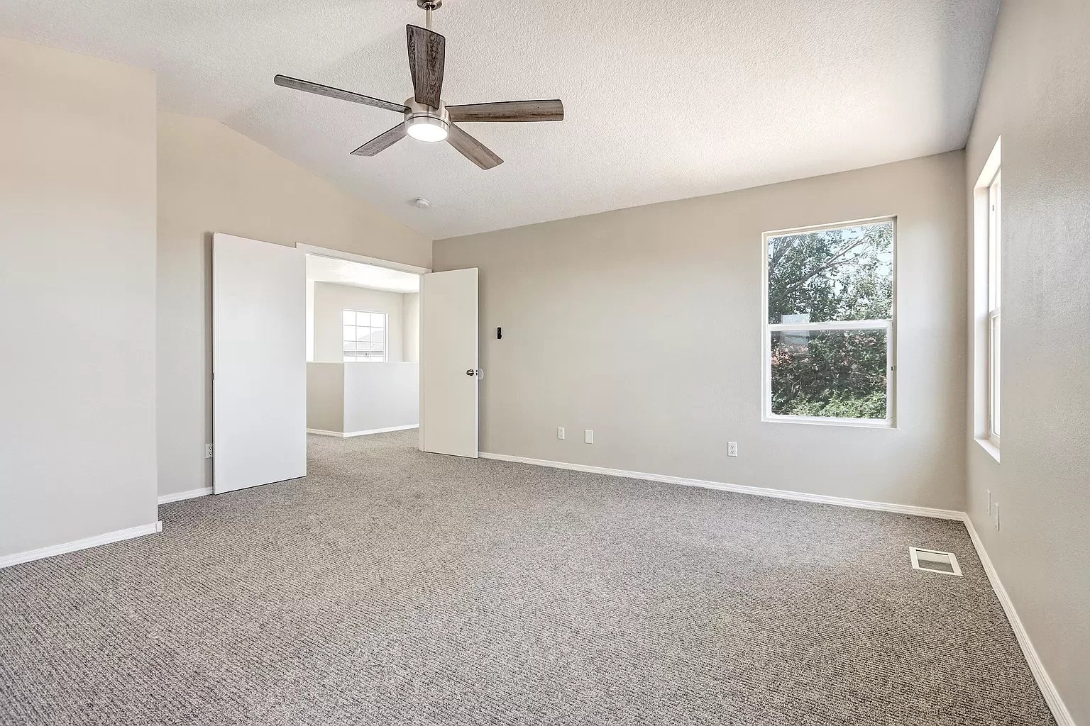 33 Violeta Place Los Lunas