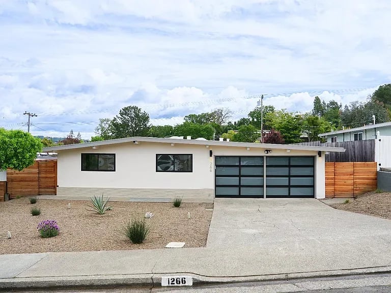 1266 Leafwood Heights