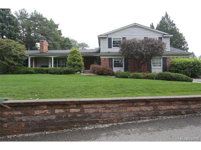 2755 Ayrshire Dr