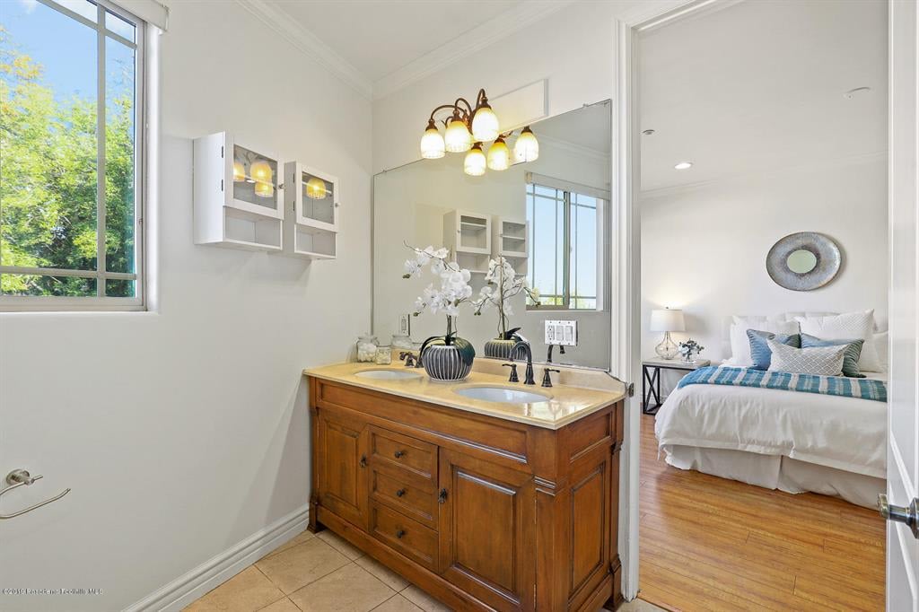 11145 Sunshine Terrace 106 Studio City, CA