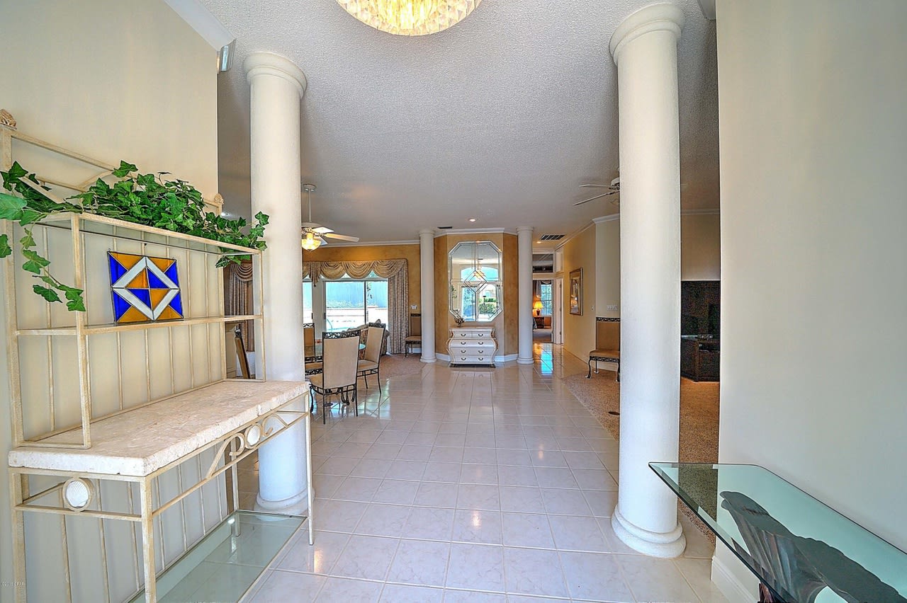 138 PALM GROVE Boulevard