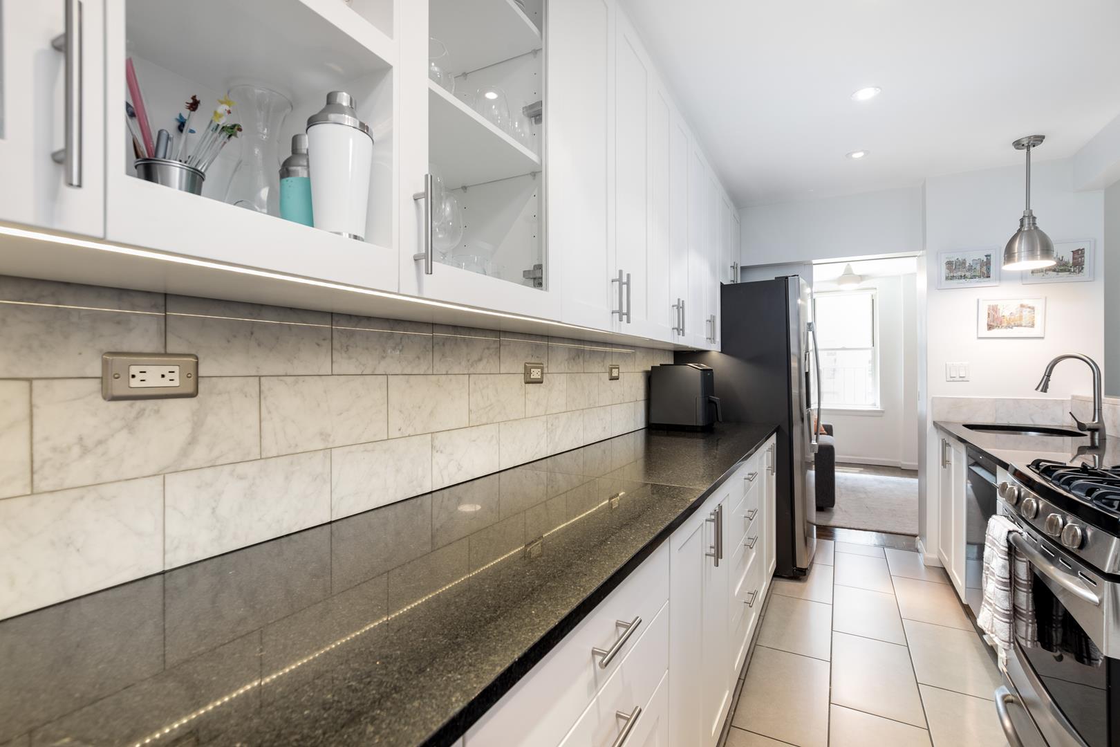 13 West 13th Street, Apt 6-FS
