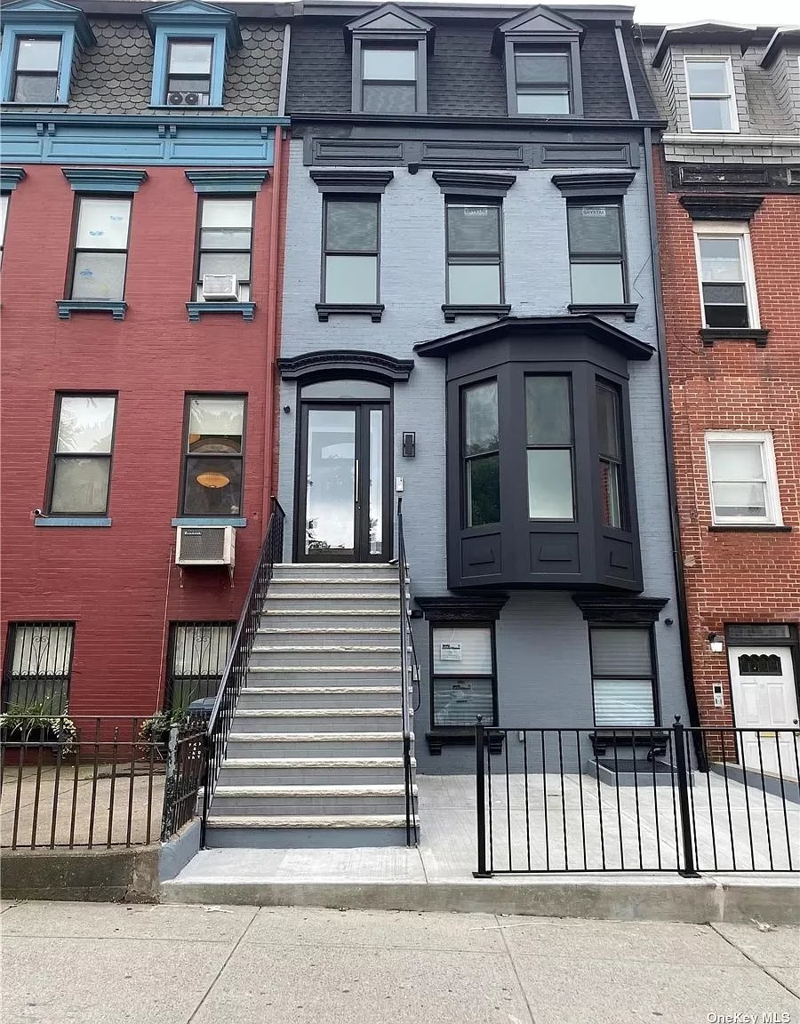 274A 9th St