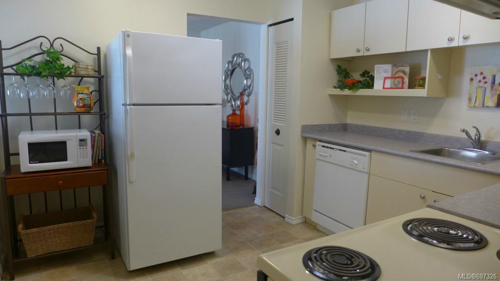 412-1490 Garnet Rd, Saanich