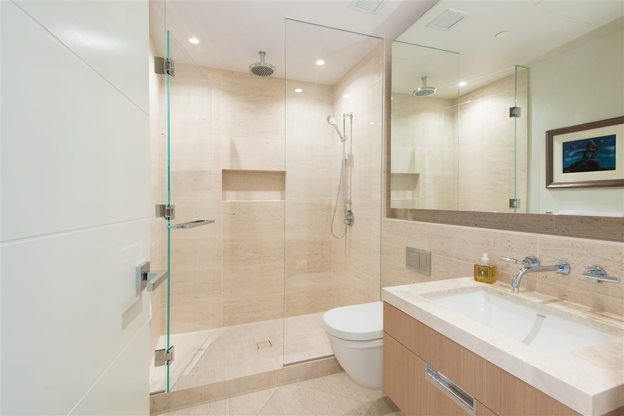 309-1355 Bellevue Ave