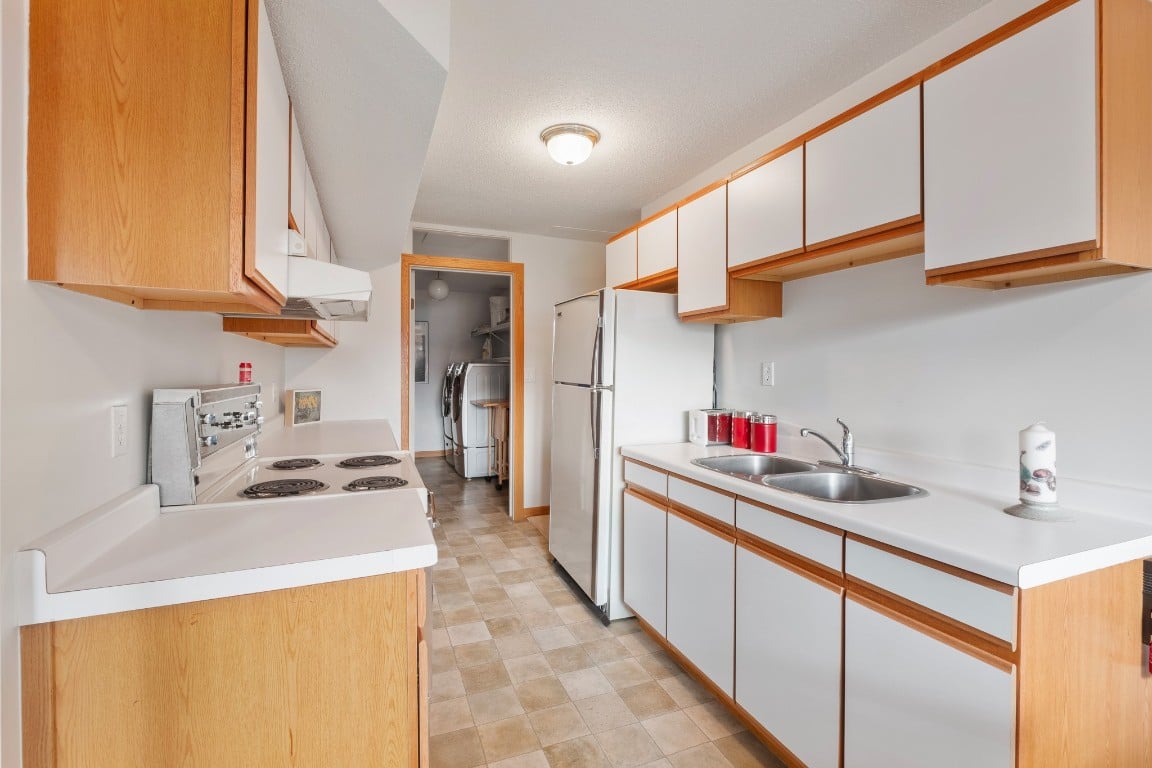 707 Brookfield Ct