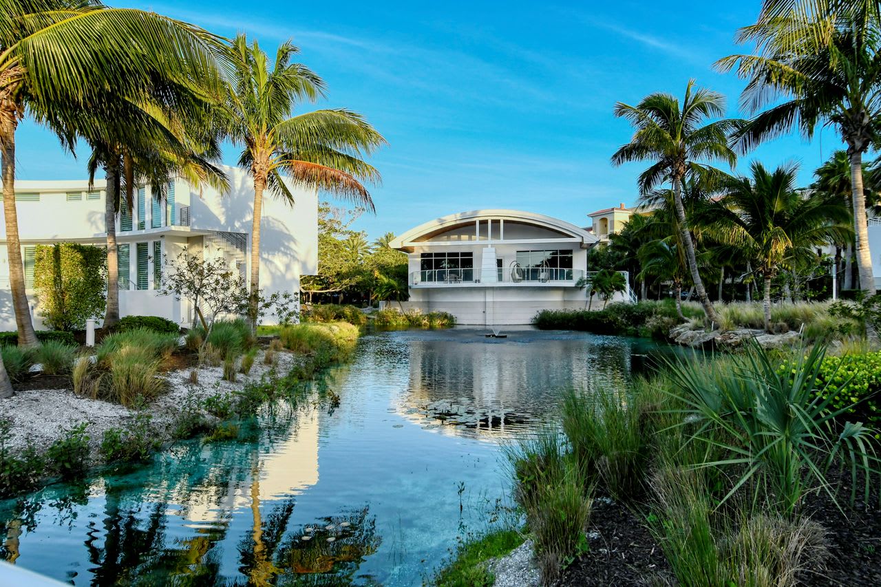 ARIA - Luxury Living on Longboat Key, Florida