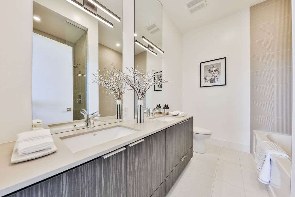 DEER PARK UPPER PENTHOUSE