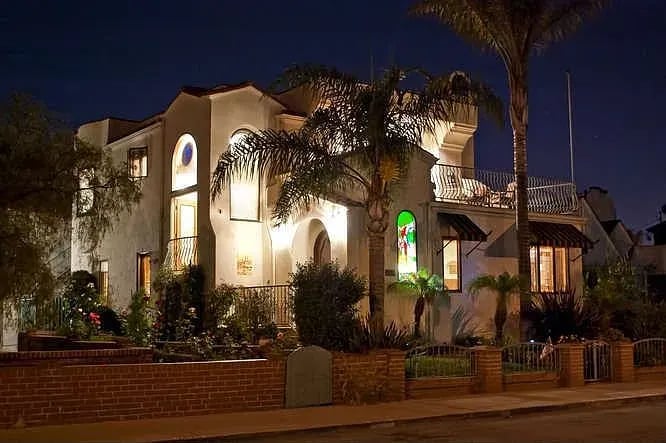 Monterey Blvd