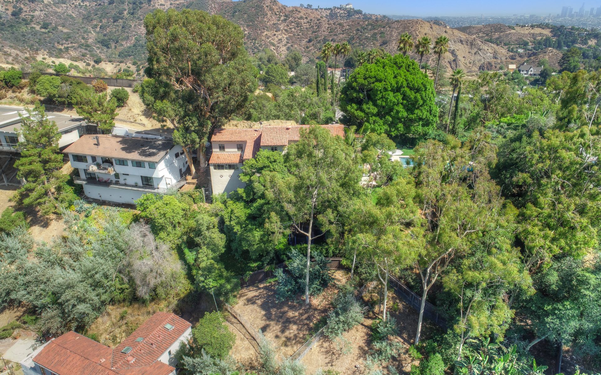  3259 Deronda Dr