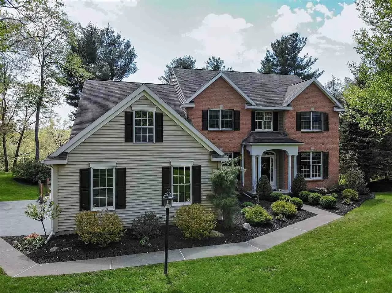 376 Riverview Rd