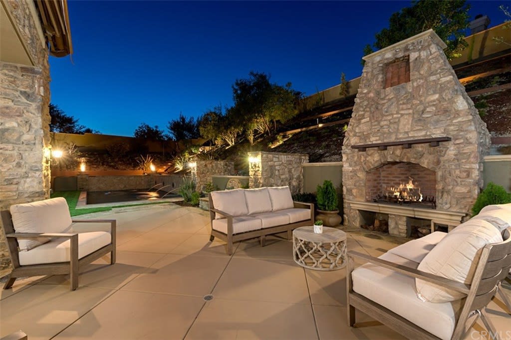 25251 Mustang Drive