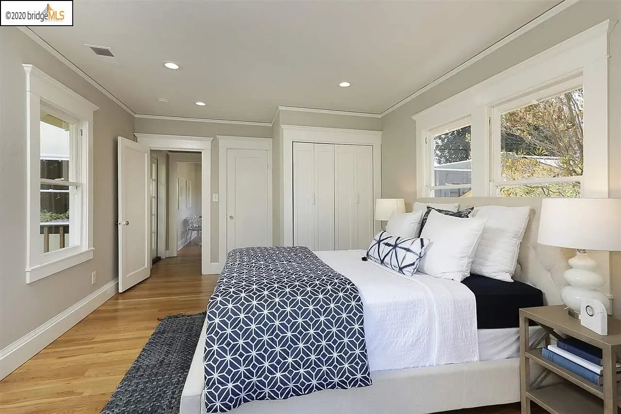 2014 Acton St
