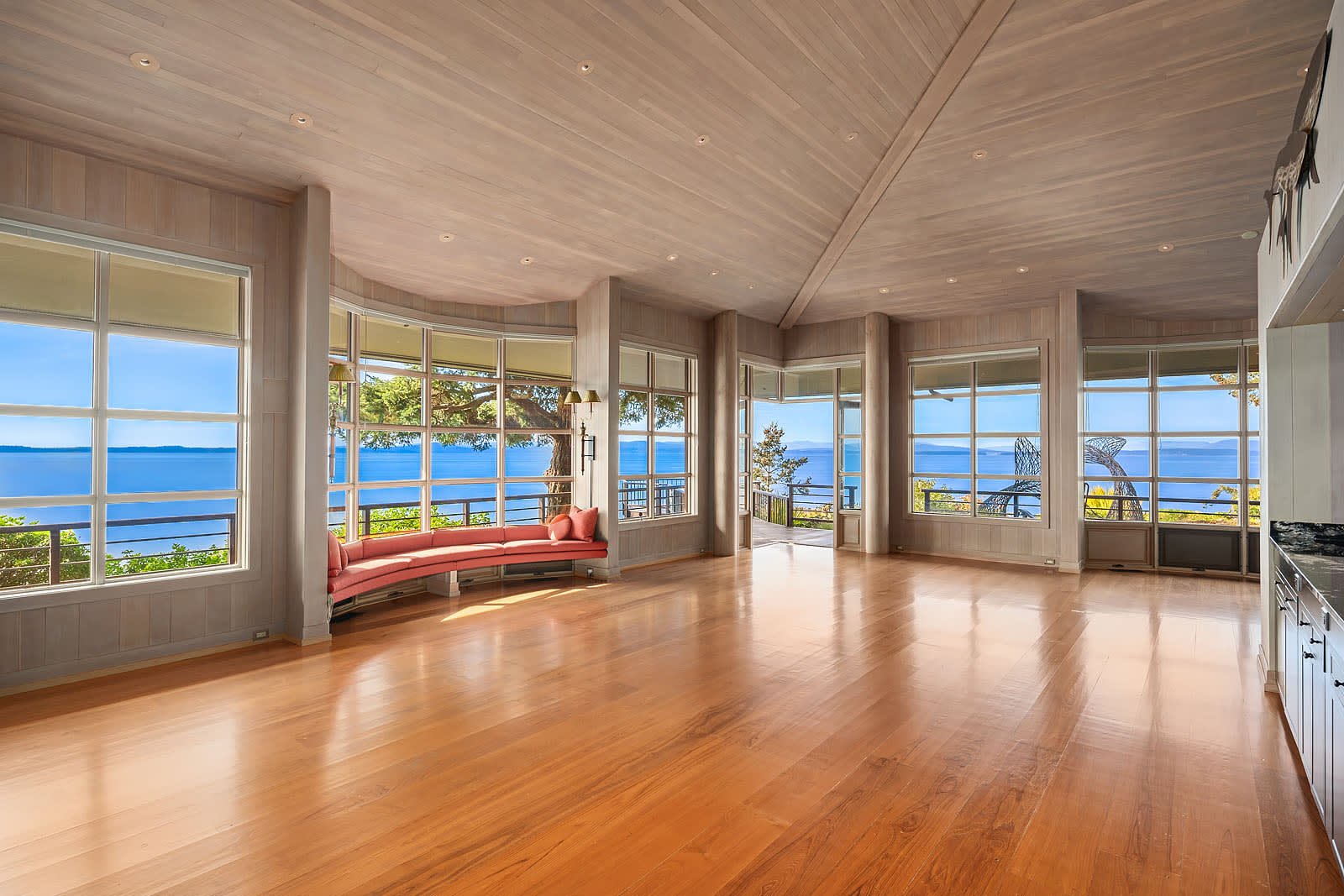 San Juan Island Estate - 723 Carefree Way - Friday Harbor