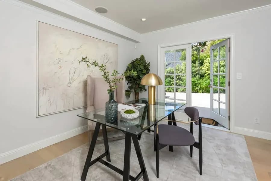 1423 N Doheny