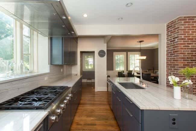 The Power of Art: The Minimalist