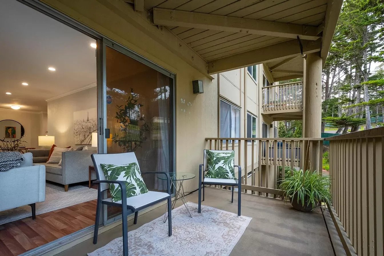 377 Mandarin Dr, #104