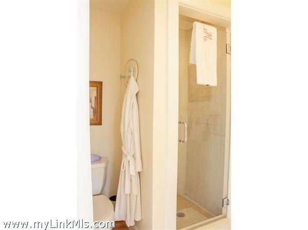 28A Pleasant St