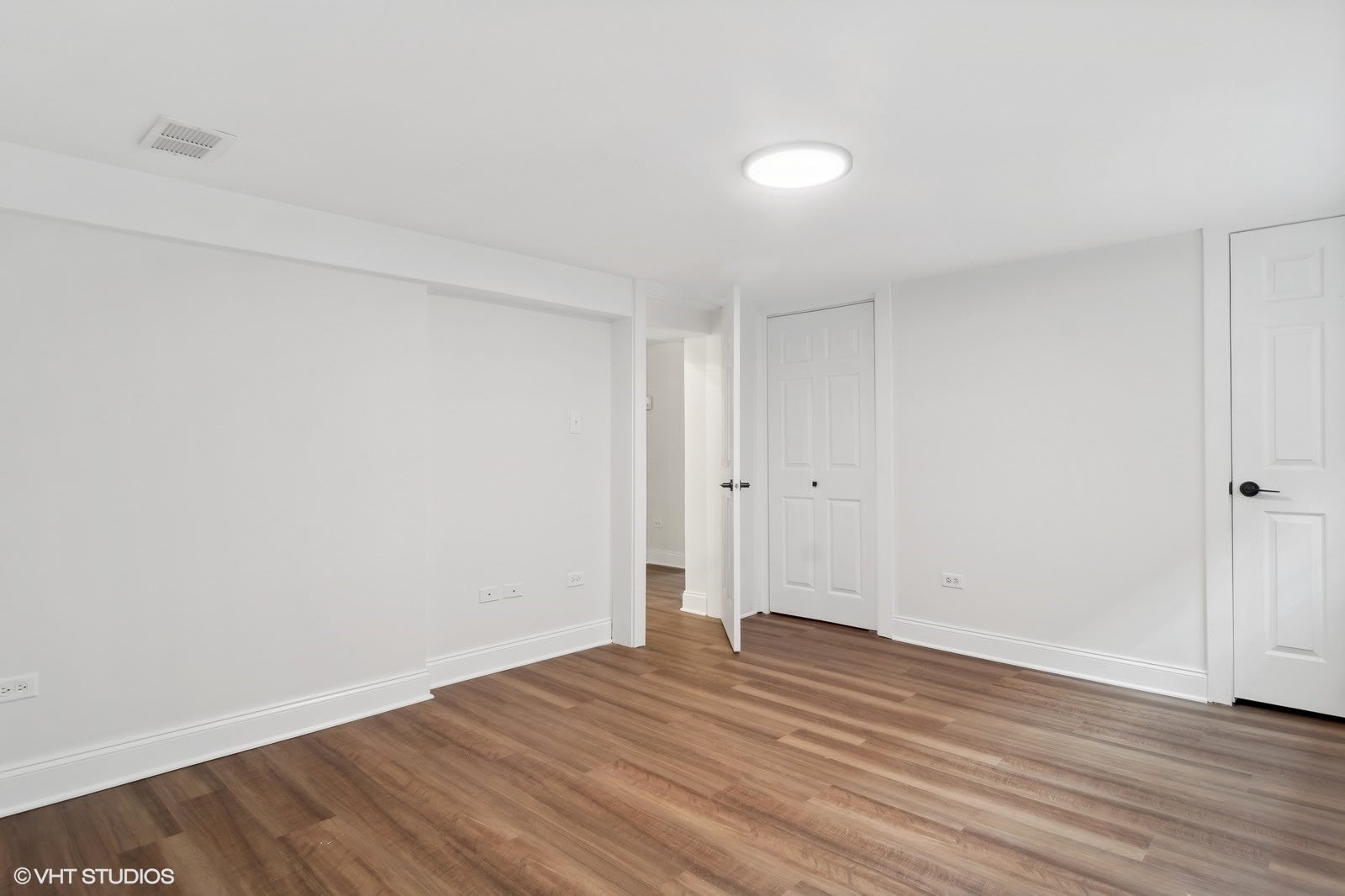 Private Address Unit 1E, Chicago, IL 60625