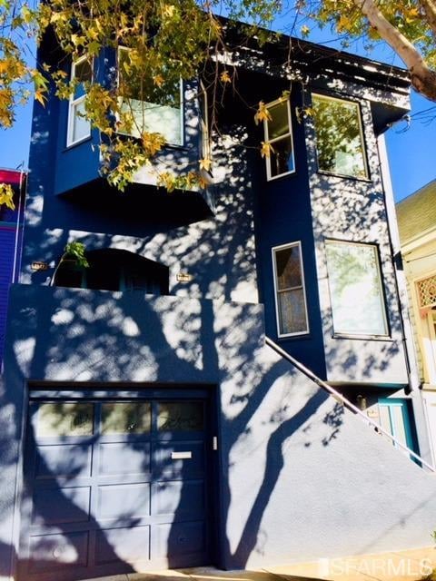2527-2529 Bryant St