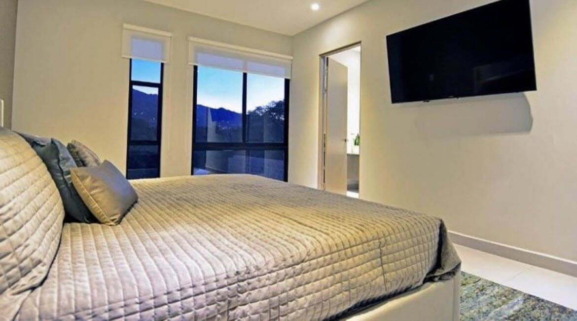 Elegant Contemporary Townhome, Santa Ana, San Jose