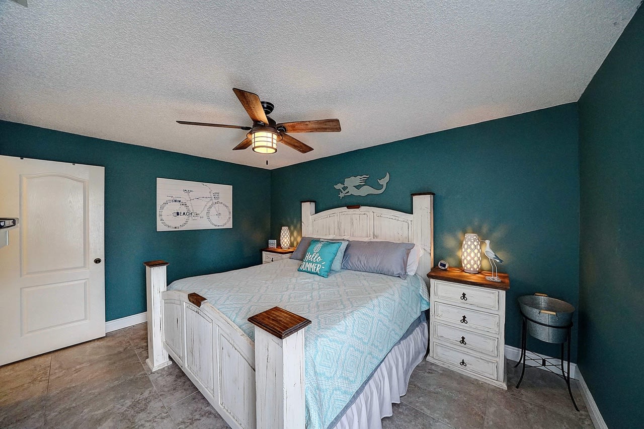 17462 FRONT BEACH Unit 52D