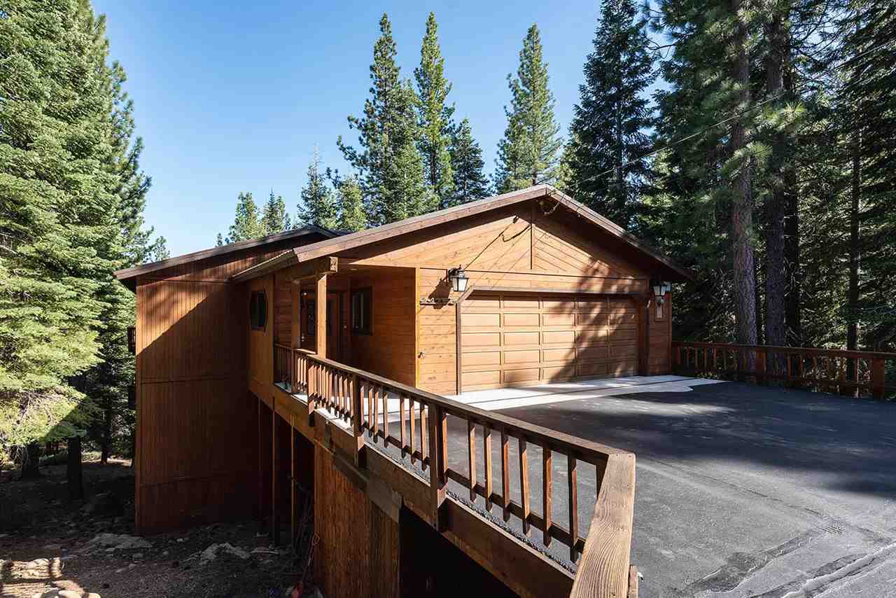 11755 St Bernard Dr