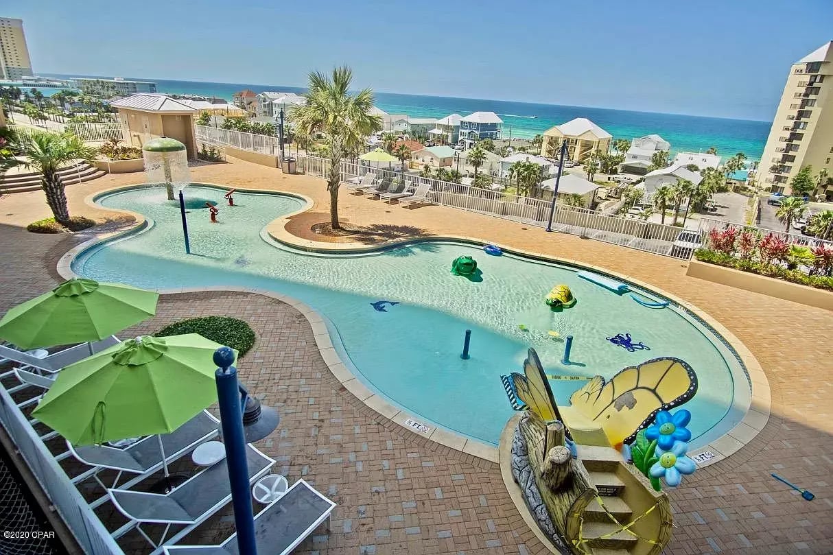 9902 S Thomas Drive Unit 635