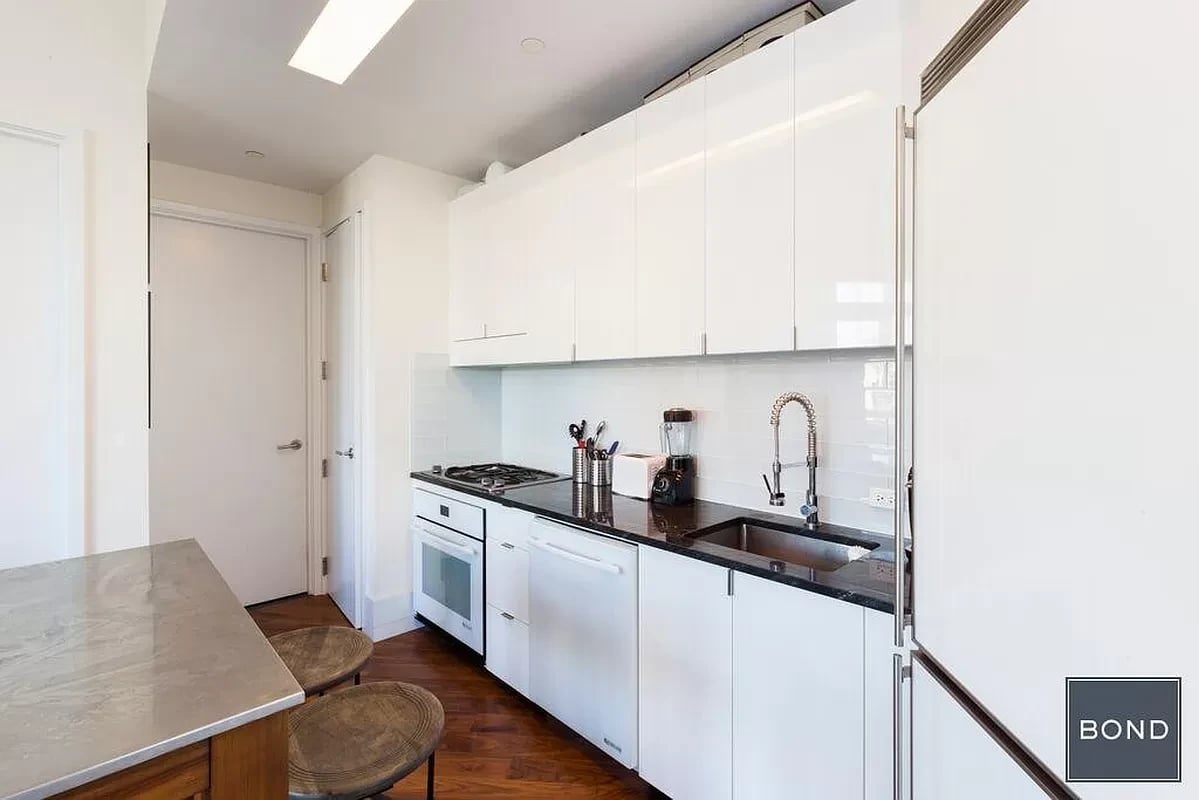 10-17 Jackson Avenue #3F