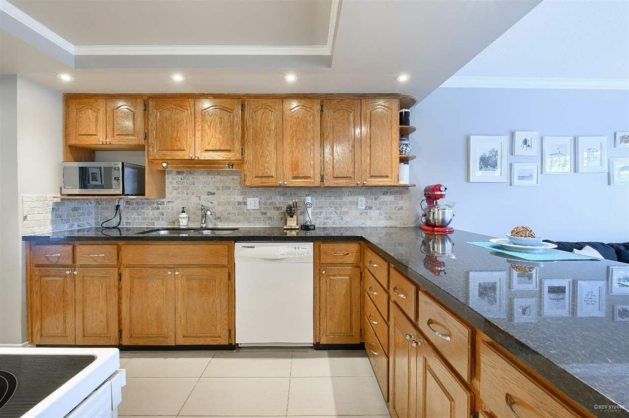 205-1180 Falcon Dr