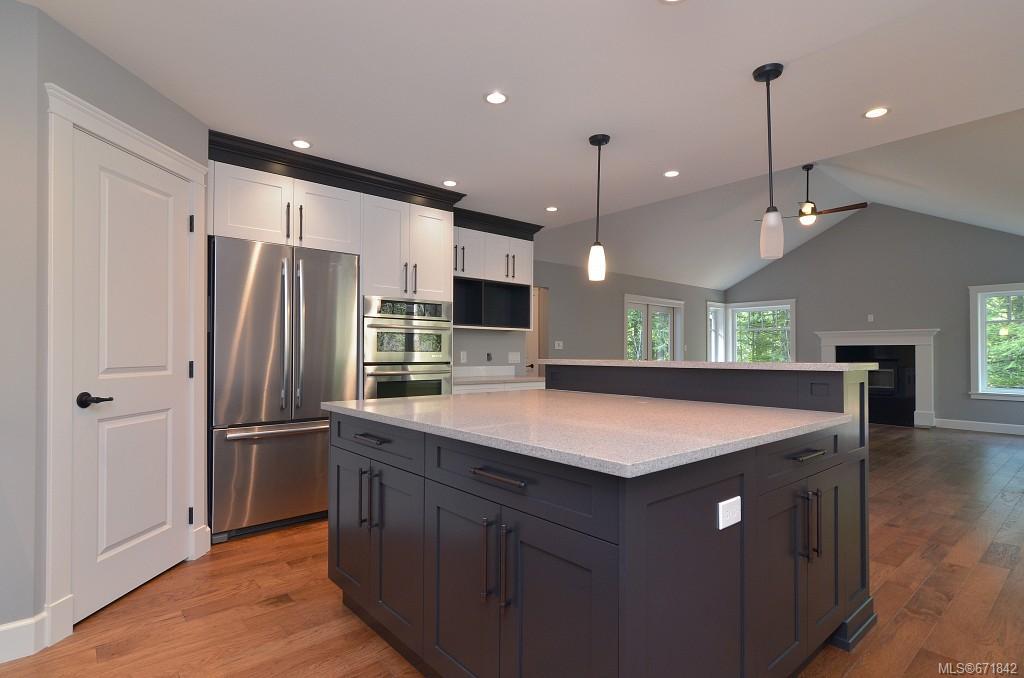 764 Hanington Rd, Highlands