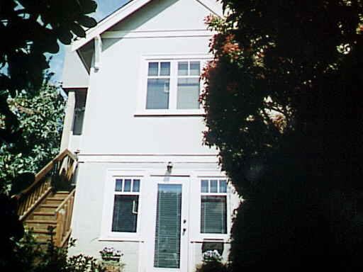 2109 Nelson Ave